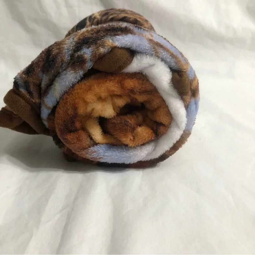 Soft throws cozy wolf wildlife natural habitas graphic brown .50in x 60in